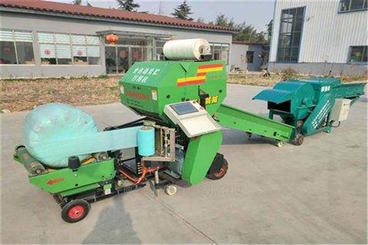 在把青贮打捆机的液压管与拖拉机的液压输出端连接以后,要注意检查一下液压管路是否存在泄漏的现象 在把青贮打捆机的液压管与拖拉机的液压输出端连接以后,要注意检查一下液压管路是否存在泄漏的现象